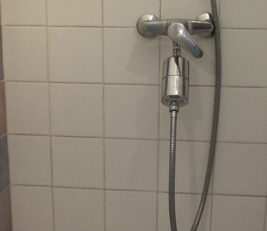 Causes courantes d’une douche malodorante douche malodorante