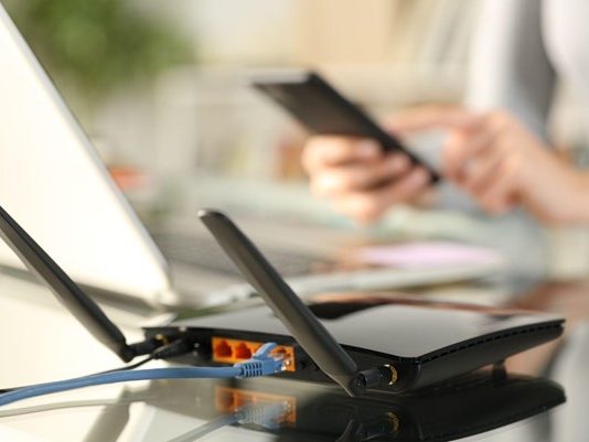 Choisir Internet Adaptée